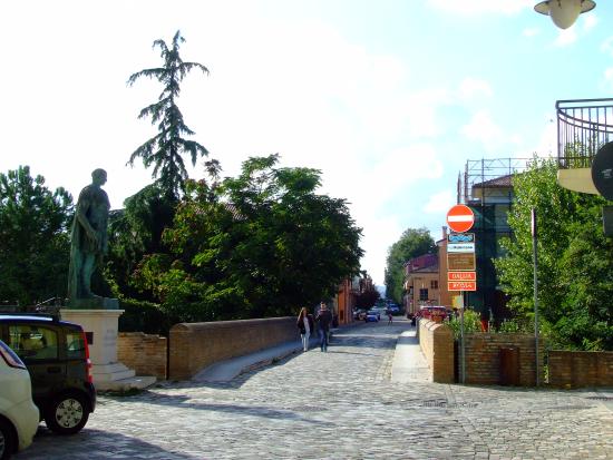 Ura Romake mbi Rubikon - Bota e Fshehtë - Savignano sul Rubicone | Secret World Trip Planner