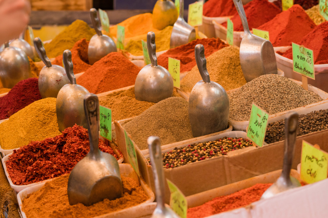 Marché du Carmel - Tel Aviv-Yafo | Secret World Trip Planner