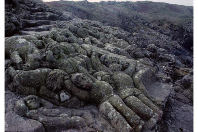 Les sculptures rupestres de l'abbé Foure - Saint-Malo | Secret World Trip Planner