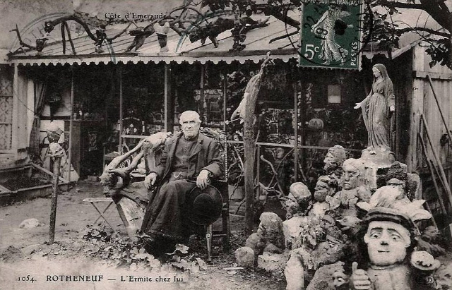 Les sculptures rupestres de l'abbé Foure - Saint-Malo | Secret World Trip Planner