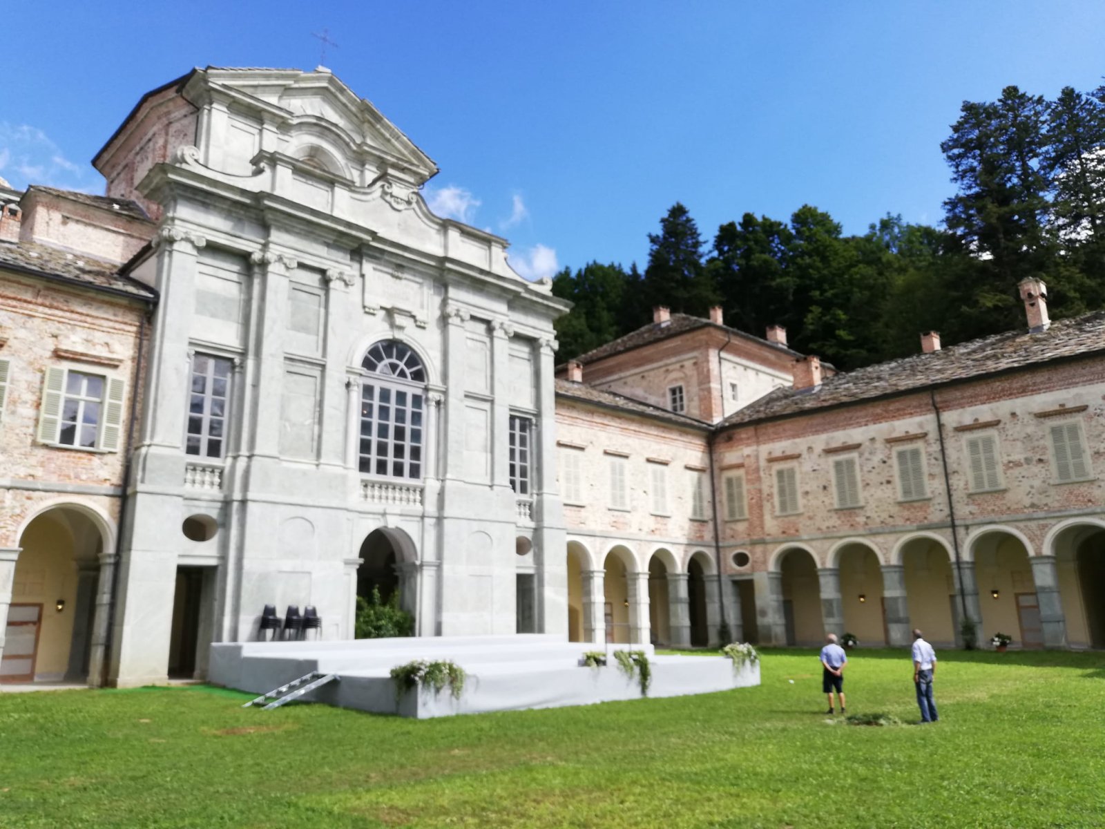 Royal Kastala Casotto - Garessio | Secret World Trip Planner