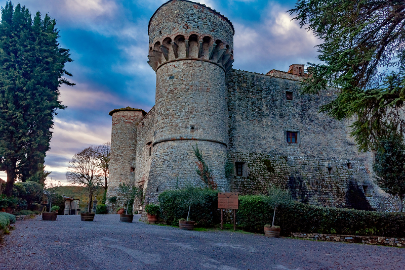 میلیٹو کیسل - Gaiole In Chianti | Secret World Trip Planner