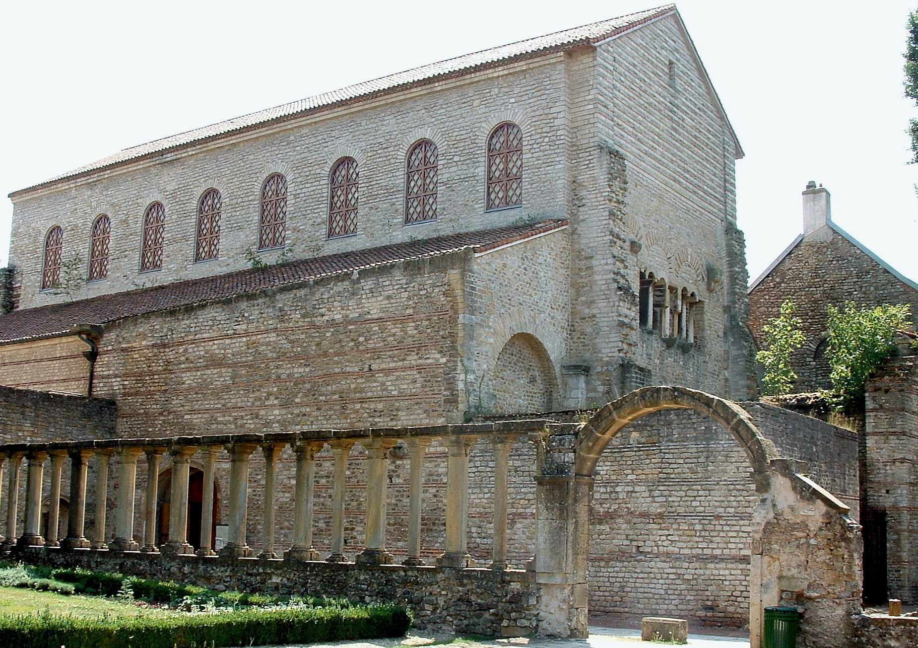 The basilica of Saint-Pierre-aux-Nonnains in Metz — Metz