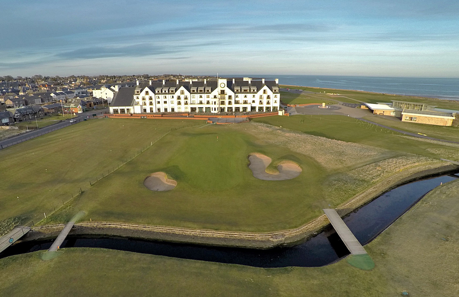 Carnoustie Golf:most difficult golf course in the world — Links Parade