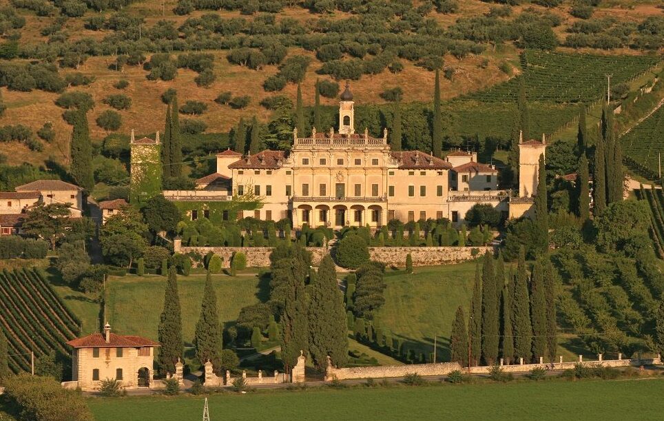 Grezzana: didinga Vila Allegri - Cuzzano | Secret World Trip Planner