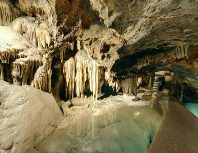 Grotta del - Fornovolasco | Secret World Trip Planner