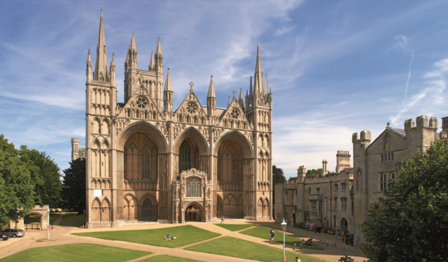 Cathédrale de Peterborough - Minster Precinct | Secret World Trip Planner