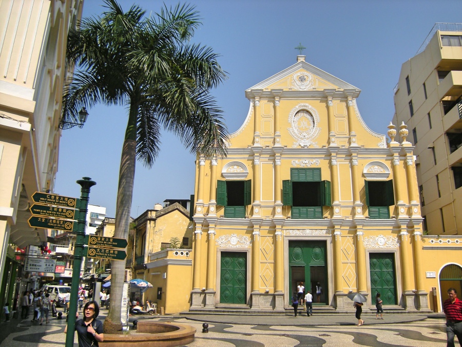 Église Saint-Dominique - Tv. de São Domingos & Largo de São Domingos | Secret World Trip Planner