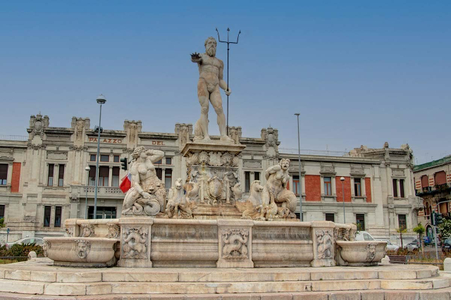 尼普顿喷泉 - Fontana di Nettuno | Secret World Trip Planner
