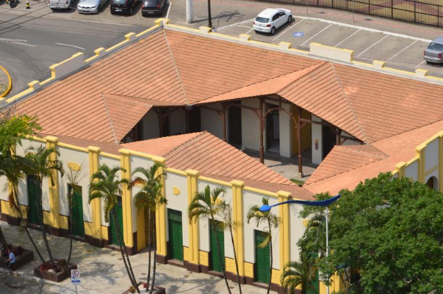 Gustave Eiffel et le Mercado Publico - Itajaí - SC | Secret World Trip Planner