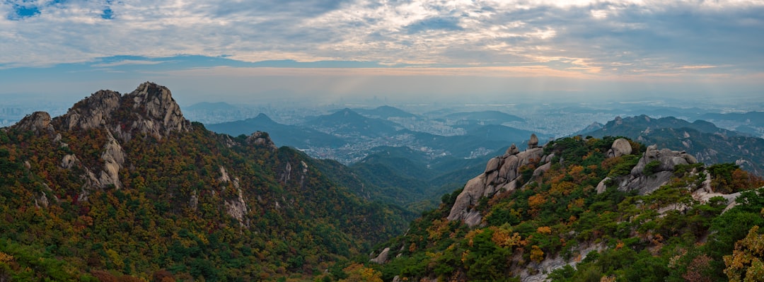 Séoul : Parc national des montagnes de Bukhansan - Bukhansan | Secret World Trip Planner