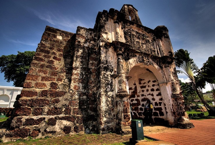 Porte de Santiago : la forteresse de Malacca ( A Famosa) — Alor Gajah