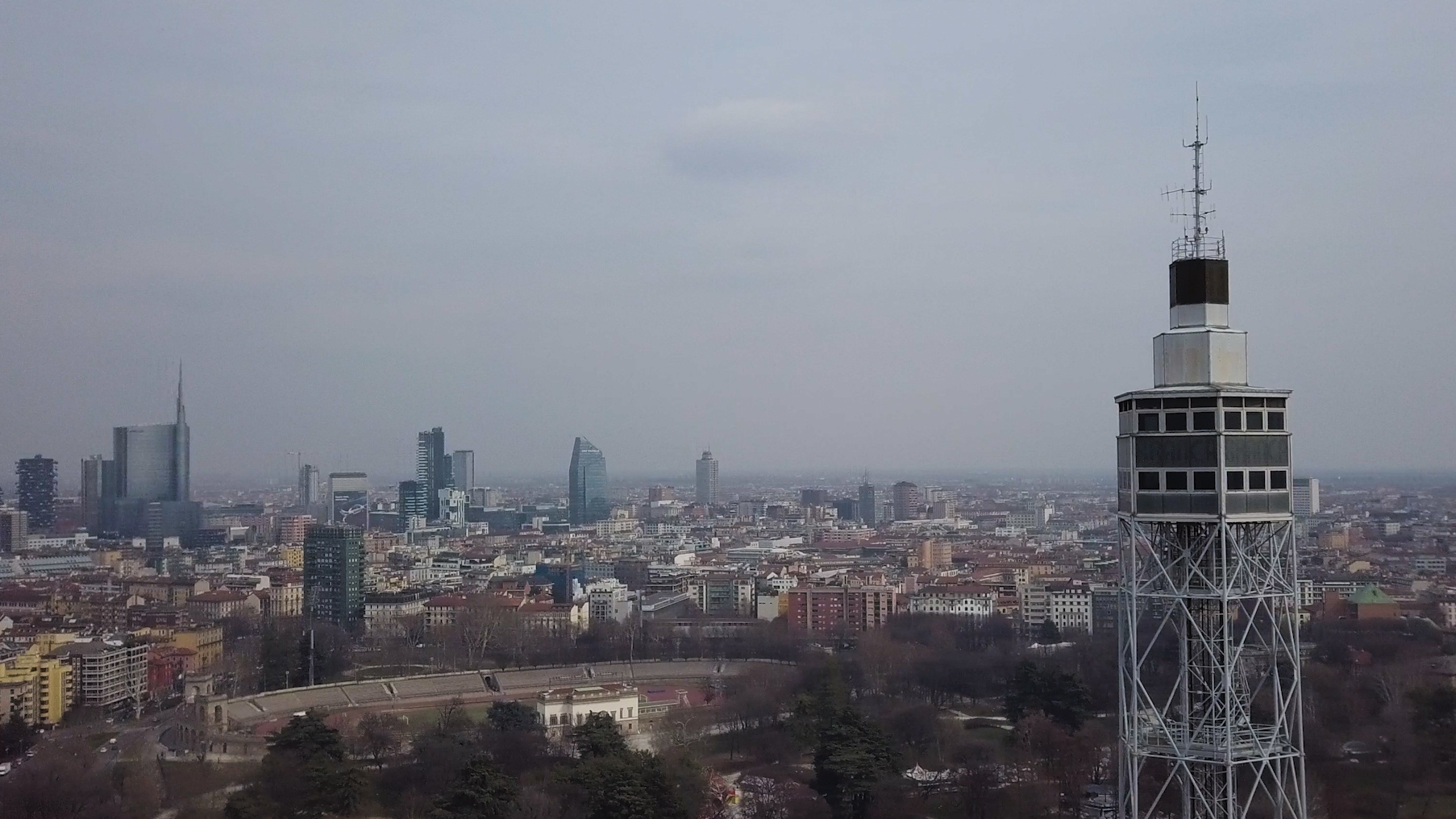 La tour Branca et la vue de Milan - Milano | Secret World Trip Planner