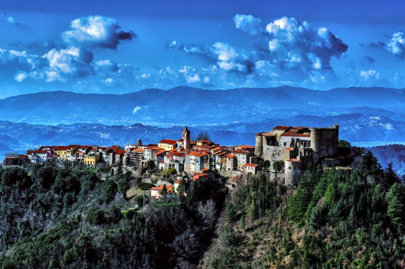 Le château Malaspina de Fosdinovo - Fosdinovo | Secret World Trip Planner