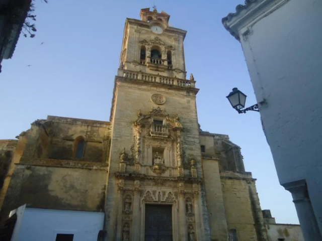 Kirche St. Peter - Arcos de la Frontera | Secret World Trip Planner