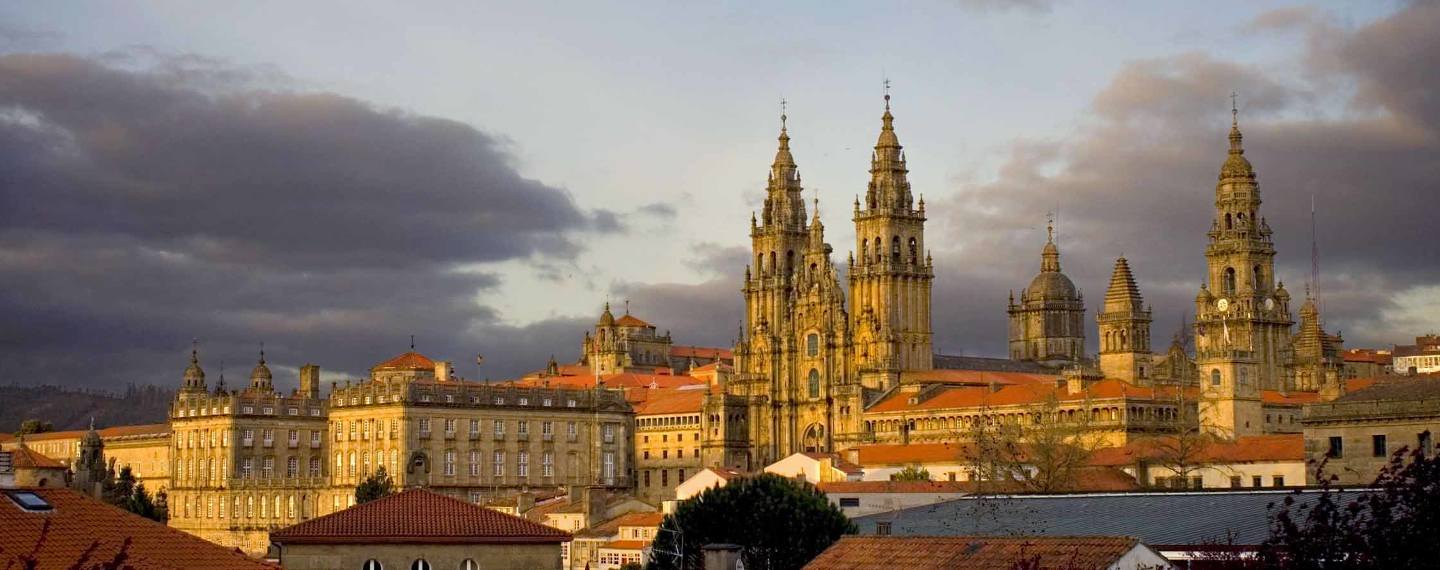 Saint-Jacques-de-Compostelle - Santiago di Compostela | Secret World Trip Planner