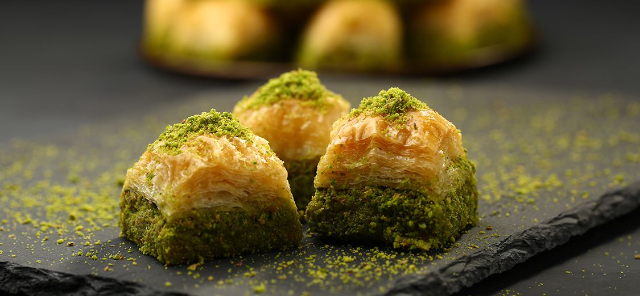 Baklava, le dessert des dieux - Türk Kuyusu Cd. No:61 | Secret World Trip Planner