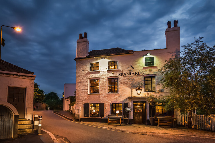 Španělé Inn - Hampstead | Secret World Trip Planner