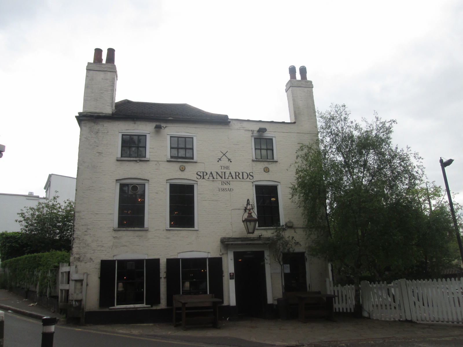 Španělé Inn - Hampstead | Secret World Trip Planner