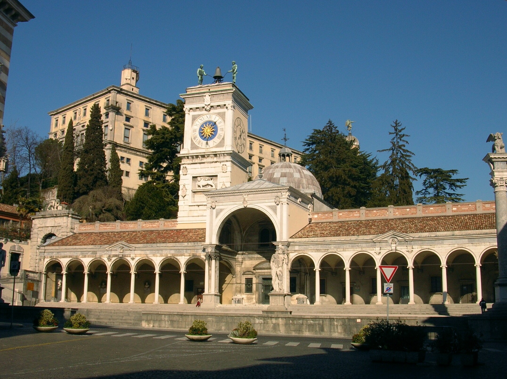 Udine : la Place de la Liberté est une place de style Renaissance — Udine