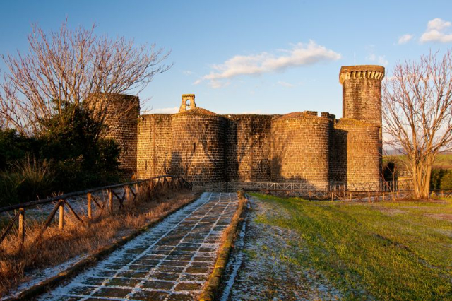 Castell d'Abbadia - Museo archeologico nazionale di Vulci | Secret World Trip Planner