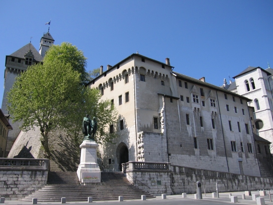 Chambéry, une touche d'Italie en France — Chambéry