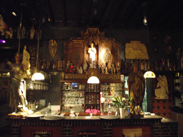 L'Elfde Gebod et le 11e commandement - Antwerpen | Secret World Trip Planner