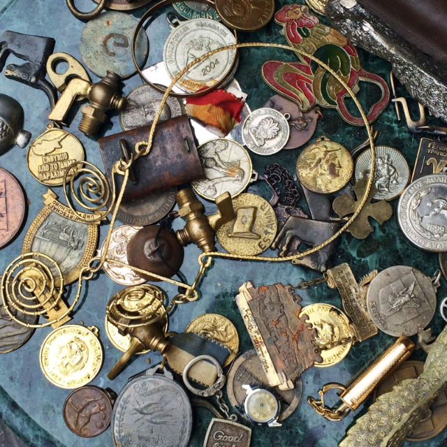 Monastiraki Flohmarkt: Ein Einkaufsparadies - Athina | Secret World Trip Planner
