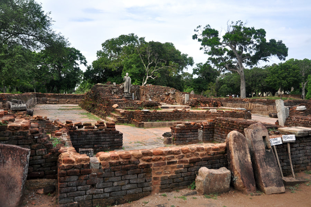 Temple bouddhiste de Velgam Vehera - velgamwehera | Secret World Trip Planner