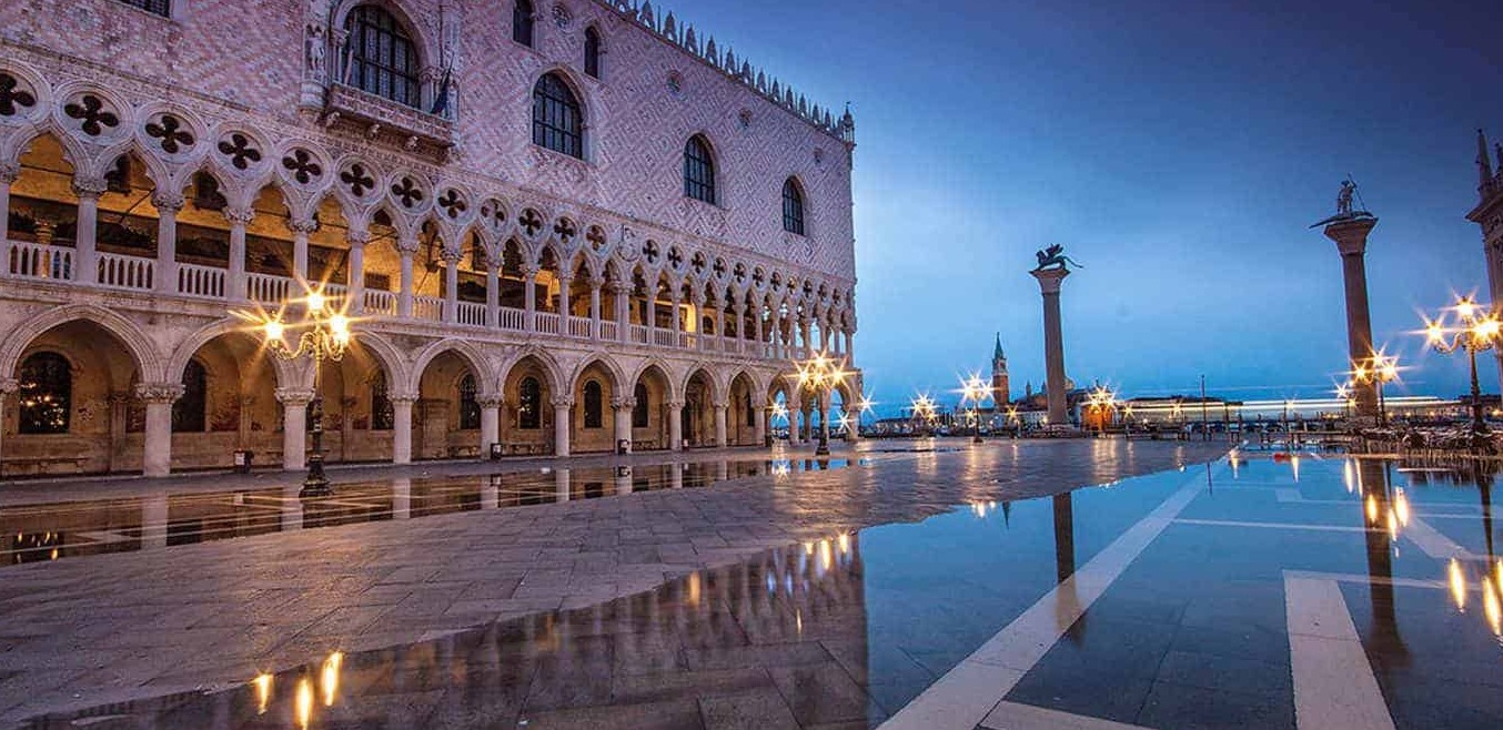 Veinéise agus an álainn Pálás Doge ' s - Venezia | Secret World Trip Planner