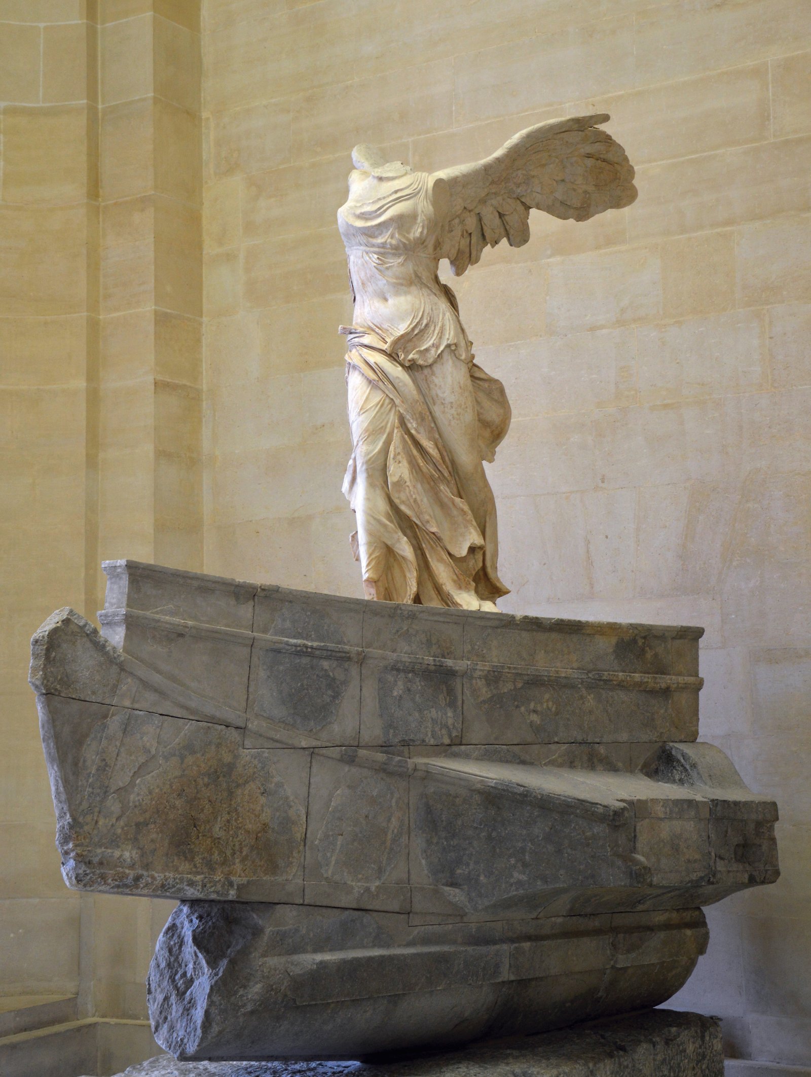 Nike của Samothrace - Paris | Secret World Trip Planner