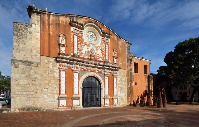 Couvent des Dominicains - Santo Domingo | Secret World Trip Planner