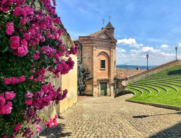 Borgo dei Borghi: Monforte d ' alba er lítið gimsteinn Langhe. - Monforte d'Alba | Secret World Trip Planner