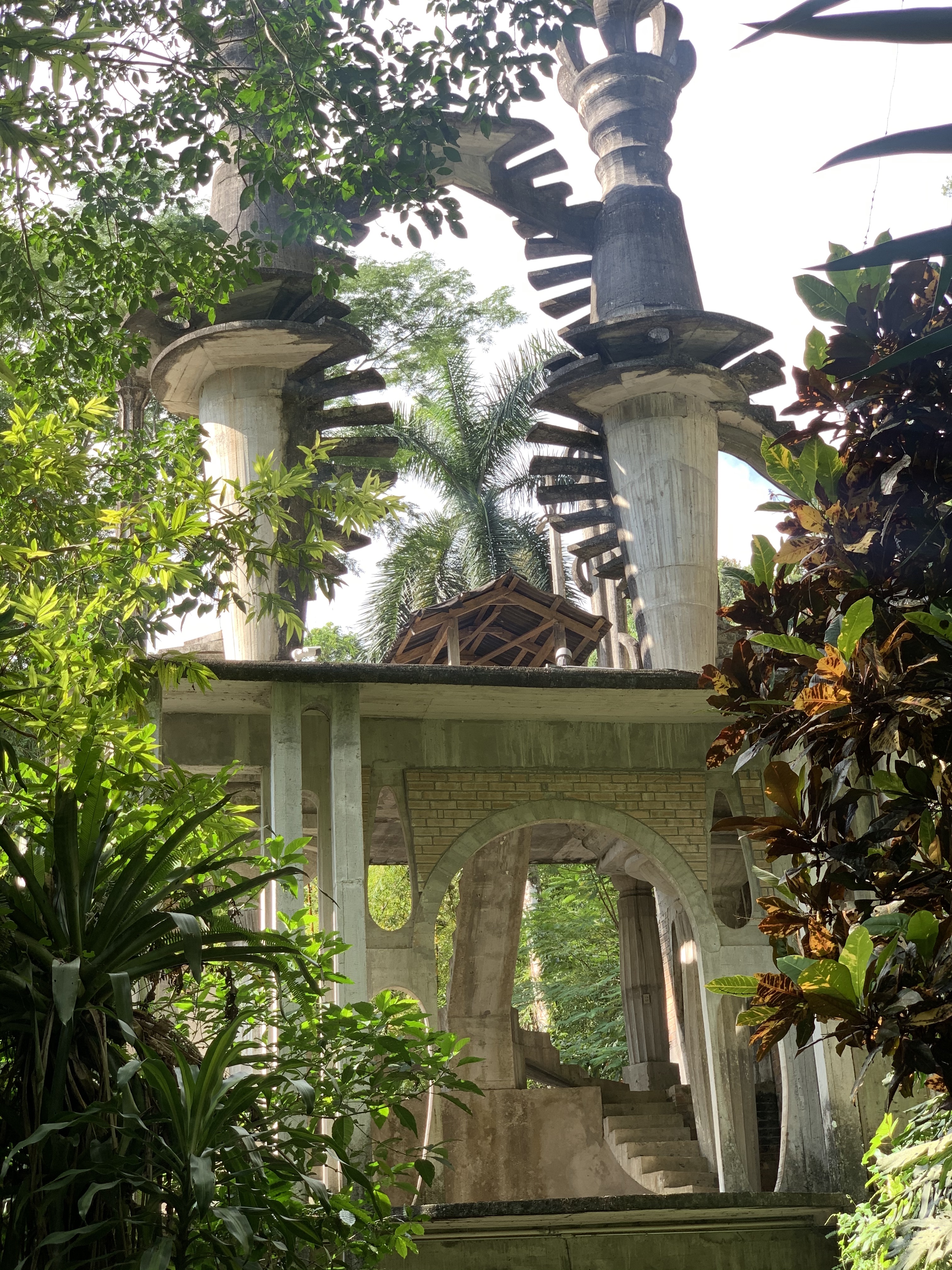 Las Pozas : un jardin surréaliste dans la jungle - Xilitla | Secret World Trip Planner