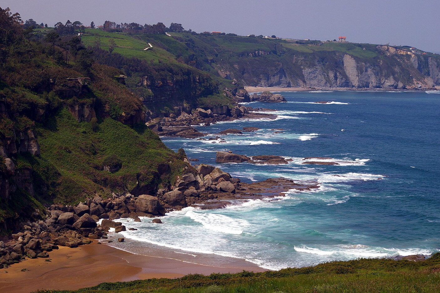 Asturies : la plage de La Ñora — Playa de La Ñora