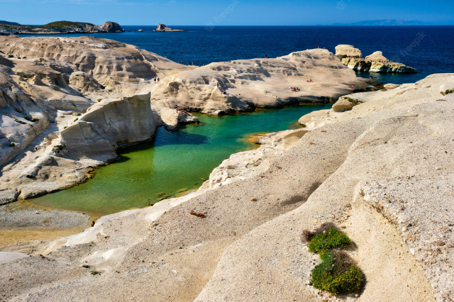 Plage de Sarakiniko, Milos - Voudia | Secret World Trip Planner