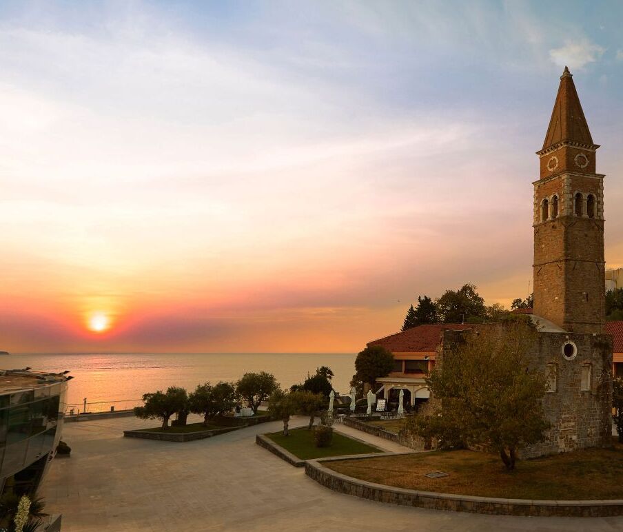 Church of San Bernardino — Bernardinska Reber 3b