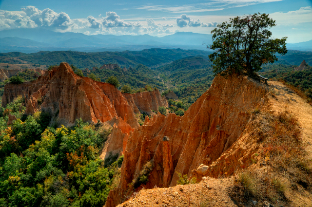 Melnik Sandstone Pyramids - Sandanski | Secret World Trip Planner