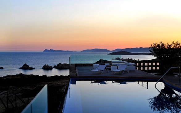 Phare du Cap Spartivento - Faro di Capo Spartivento | Secret World Trip Planner