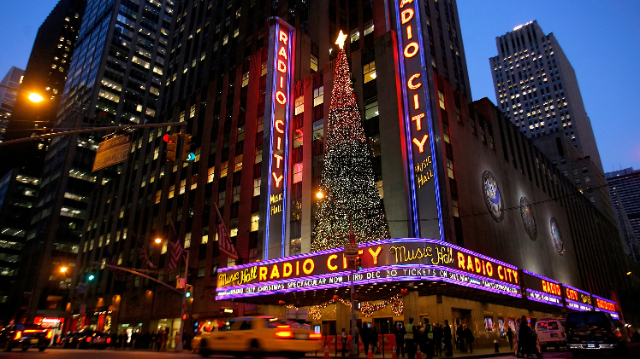 Une scène pas comme les autres : Radio City Music Hall, le grand théâtre de l'Amérique - New York | Secret World Trip Planner