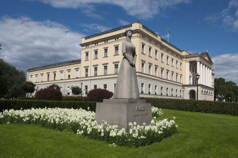 Palais royal - Slottsplassen 1 | Secret World Trip Planner