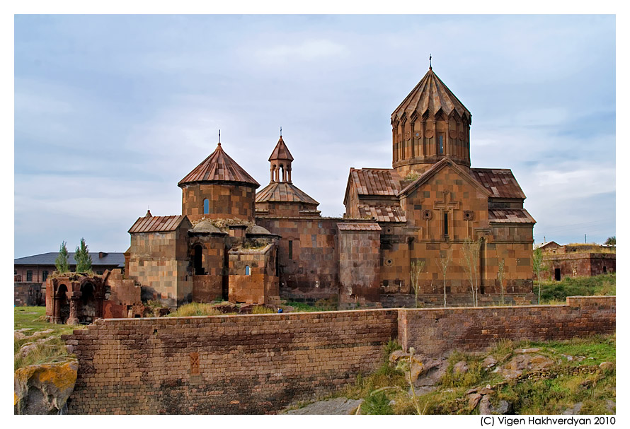 Monastero di Harichavank - Harich | Secret World Trip Planner