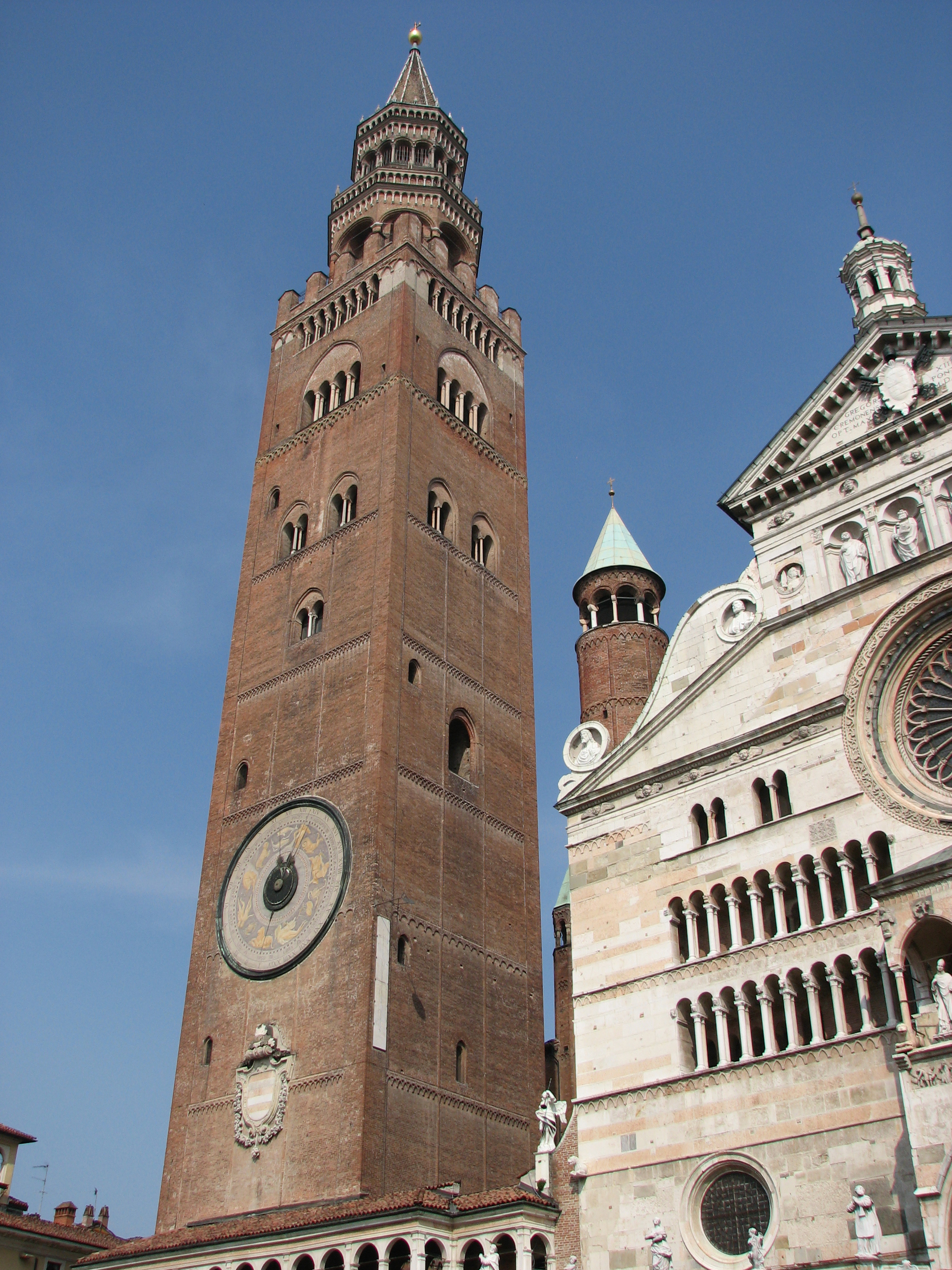 Torrazzo de Crémone - Cremona | Secret World Trip Planner