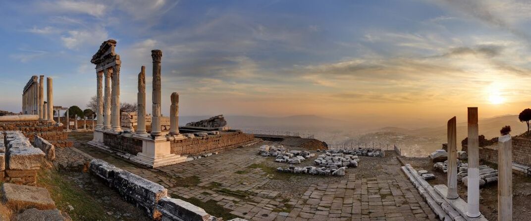 Izmir is now the closest major city to Pergamum — Hamzal?süleymaniye Mahallesi