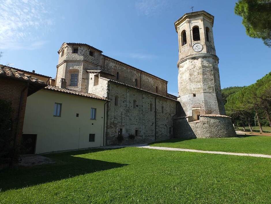 ການວັດຂອງ San Salvatore ຂອງ Montecorona - Umbertide | Secret World Trip Planner