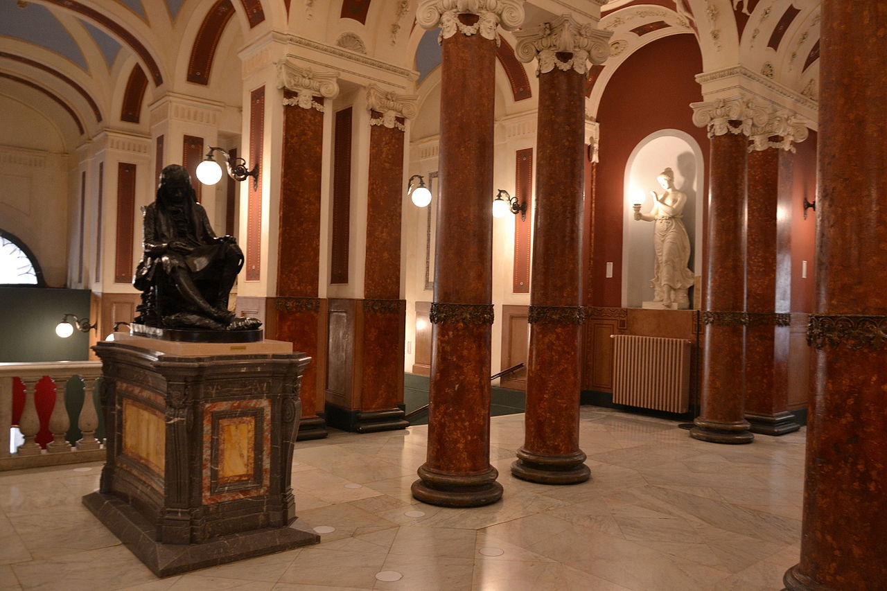 Giuseppe Verdi تھیٹر - Salerno | Secret World Trip Planner