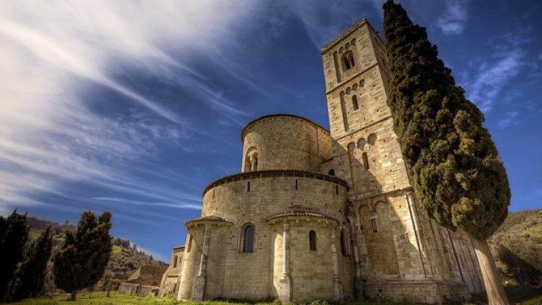 Tu viện Sant'Antimo - Castelnuovo dell'Abate | Secret World Trip Planner