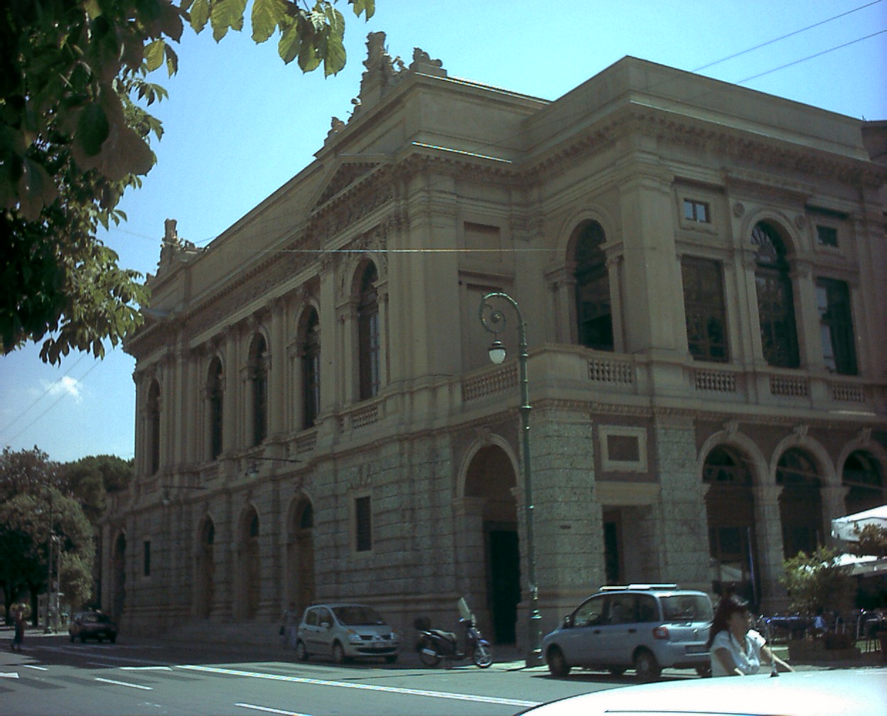 O Teatro Donizetti - Bergamo | Secret World Trip Planner