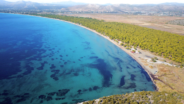 La plage de Schinias - Marathon | Secret World Trip Planner