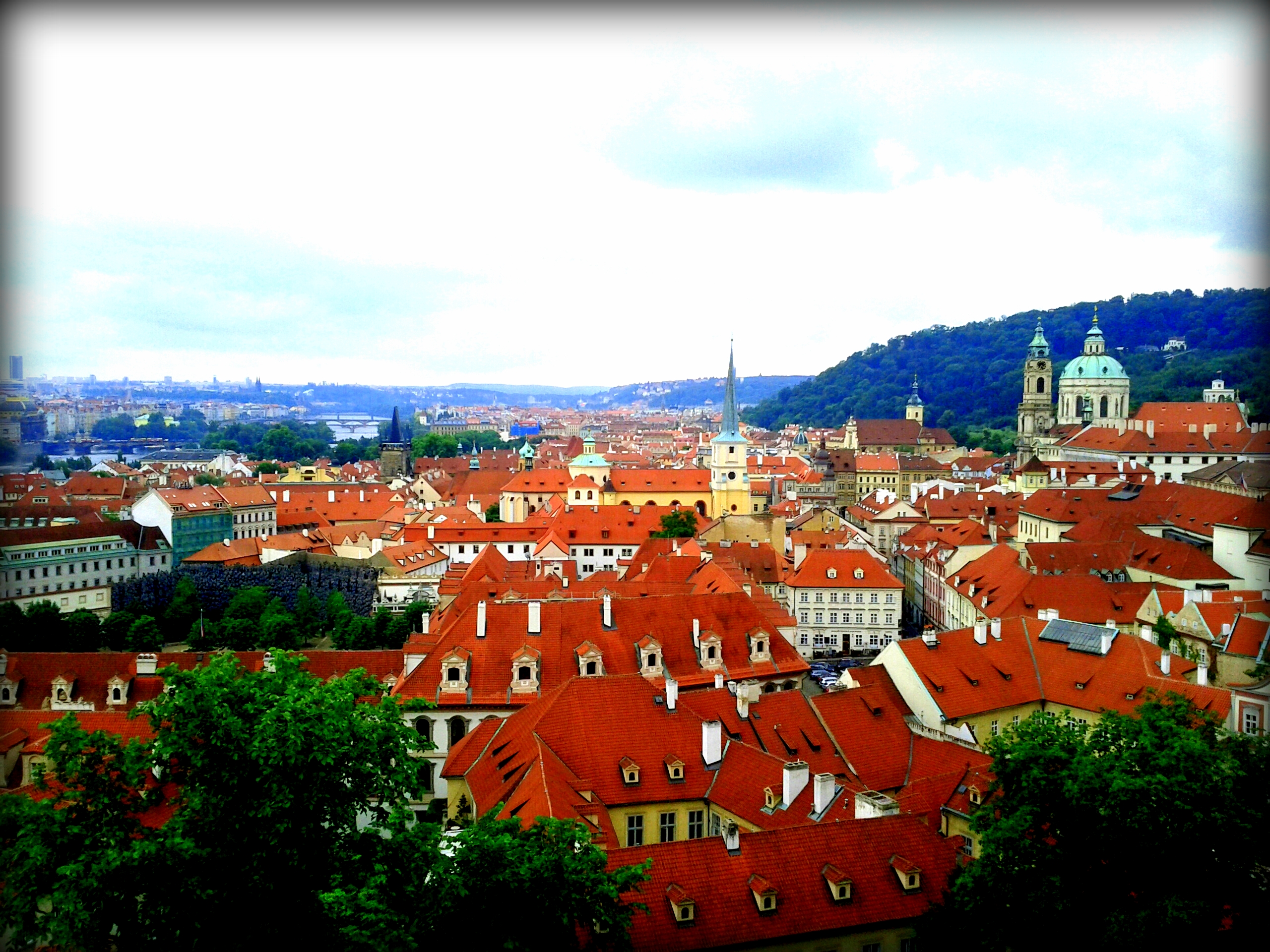 Prague Castle: World’s Largest Ancient Castle - 119 08 Praga 1 | Secret World Trip Planner